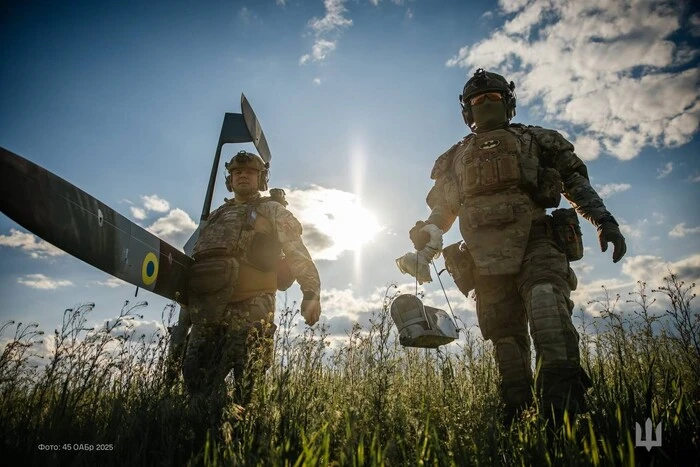 Дипломат озвучил два возможных варианта завершения войны в Украине