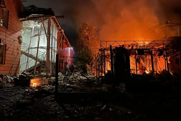 Масштабний обстріл України, підозри міністрам часів Януковича. Головне за 6 червня