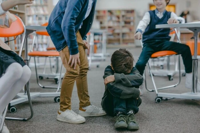 Mobbing in Schulen. Die von der Polizei registrierten Fälle stiegen im Jahr 2025 um das 1,5-fache