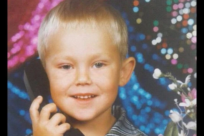 Artem Piwoarow pokazał swoje zdjęcia z dzieciństwa