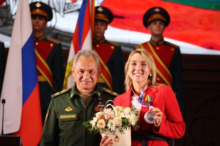 «Festgefahren». Die russische Tennisspielerin beklagte sich über Probleme mit dem Flugverkehr