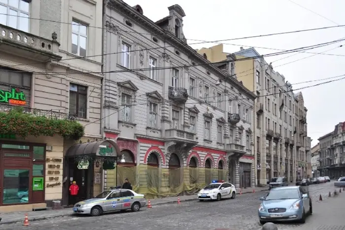 In Lviv haben Inspektoren über 17.000 Strafen in einer Straße verhängt