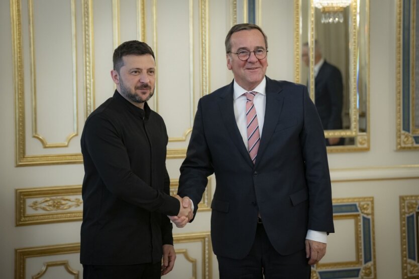 Selenskyj berichtete über die Gegenangriffe der ukrainischen Streitkräfte in der Region Sumy und die Ergebnisse des Besuchs des deutschen Verteidigungsministers
