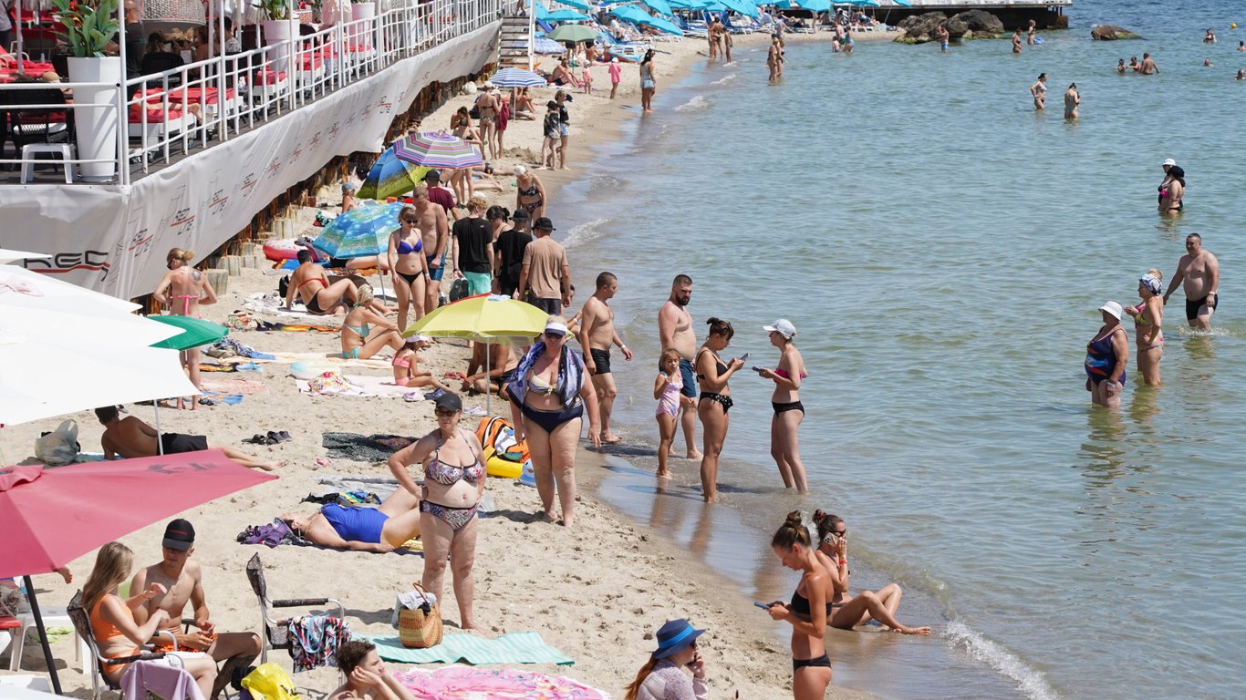 Де відпочити в Одесі біля моря не за всі гроші — ціни та послуги