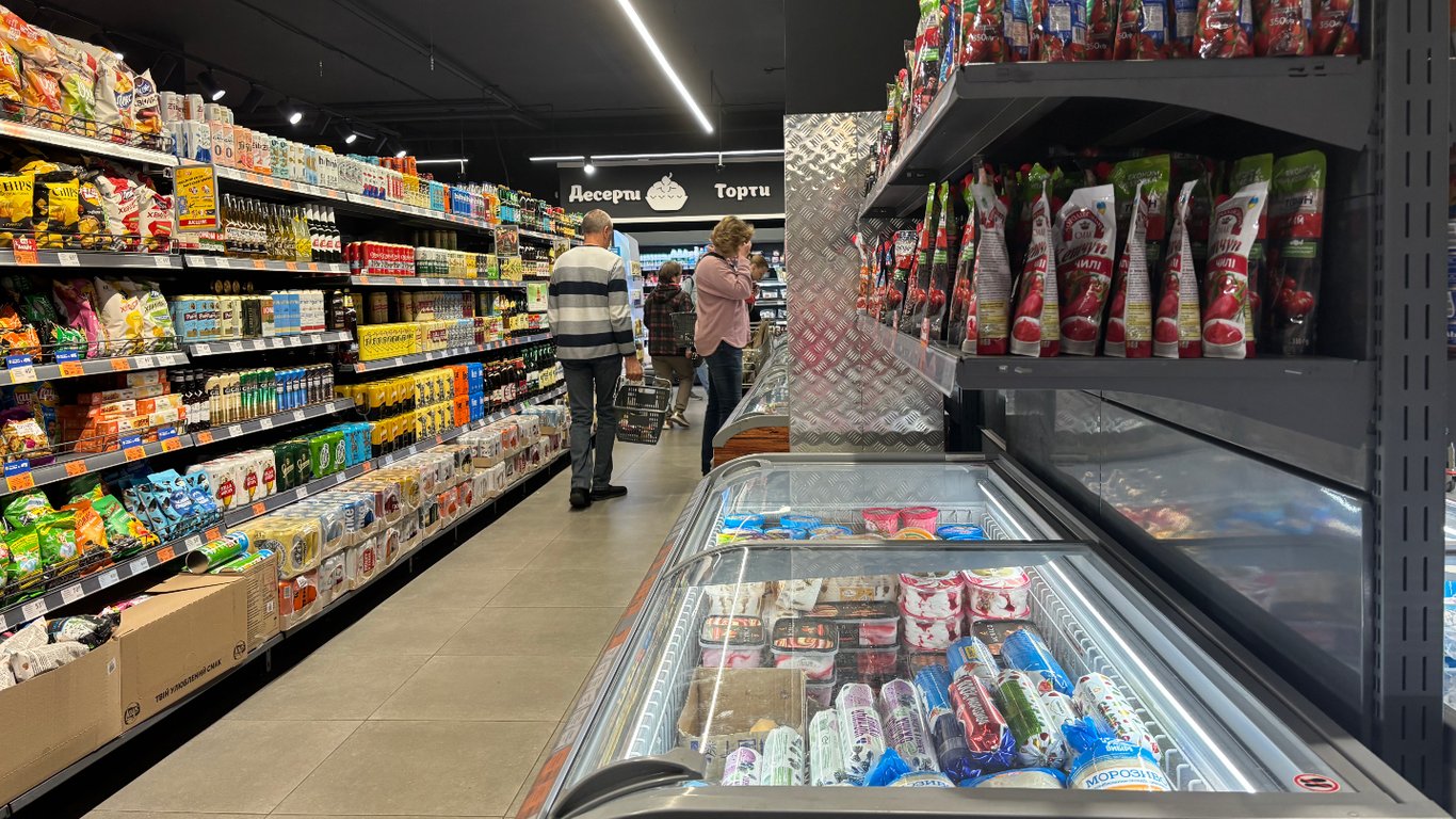 Скидки на продукты до 50% — на чем можно сэкономить половину бюджета