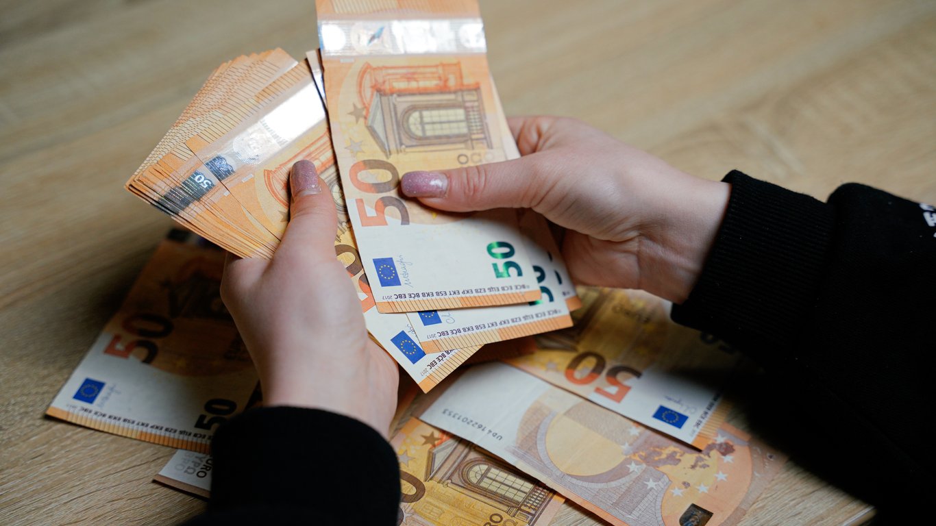 Банкноты евро обновляются — как изменится валюта ЕС